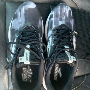 Brooks launch 6 size 10 womens